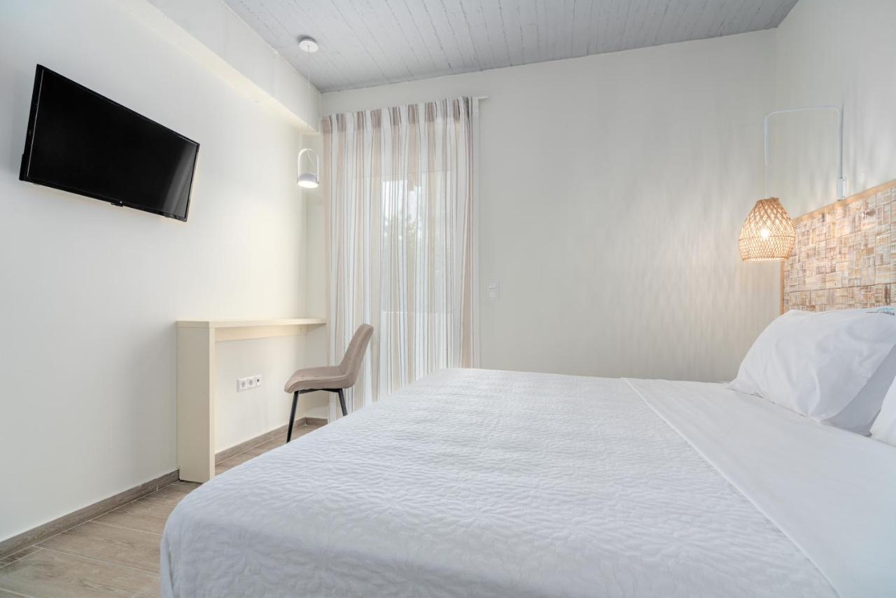 Costa Vasia Boutique Apartments Врахати Экстерьер фото